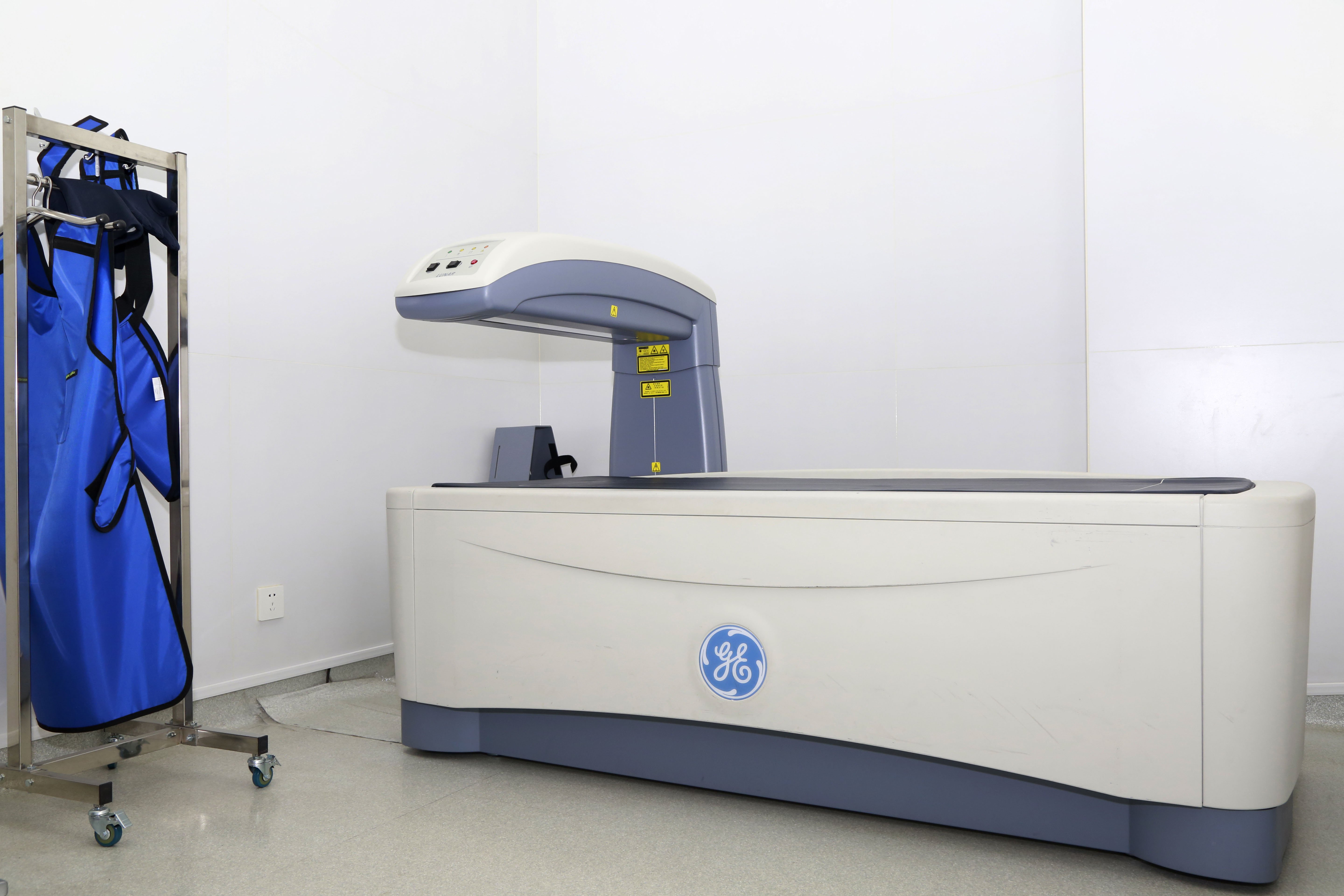 <b>GE 双能骨密度仪</b>